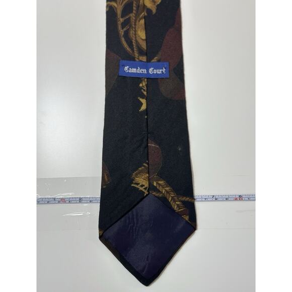 Vintage Camden Court Men’s Tie Black Gold Floral Medallion Geometric 80s 90s USA - Picture 4 of 6